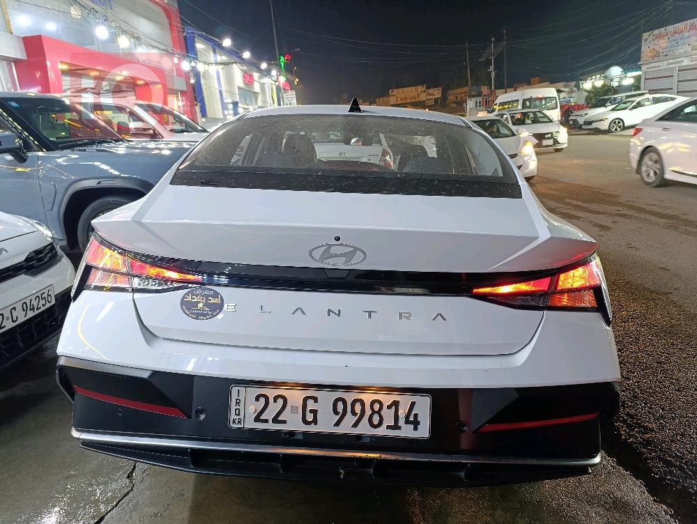 هیوندای ئەلەنترا